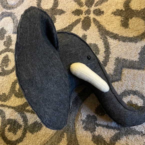 Handmade felt Elephant and Rhino decorative heads - Picture 2 of 6